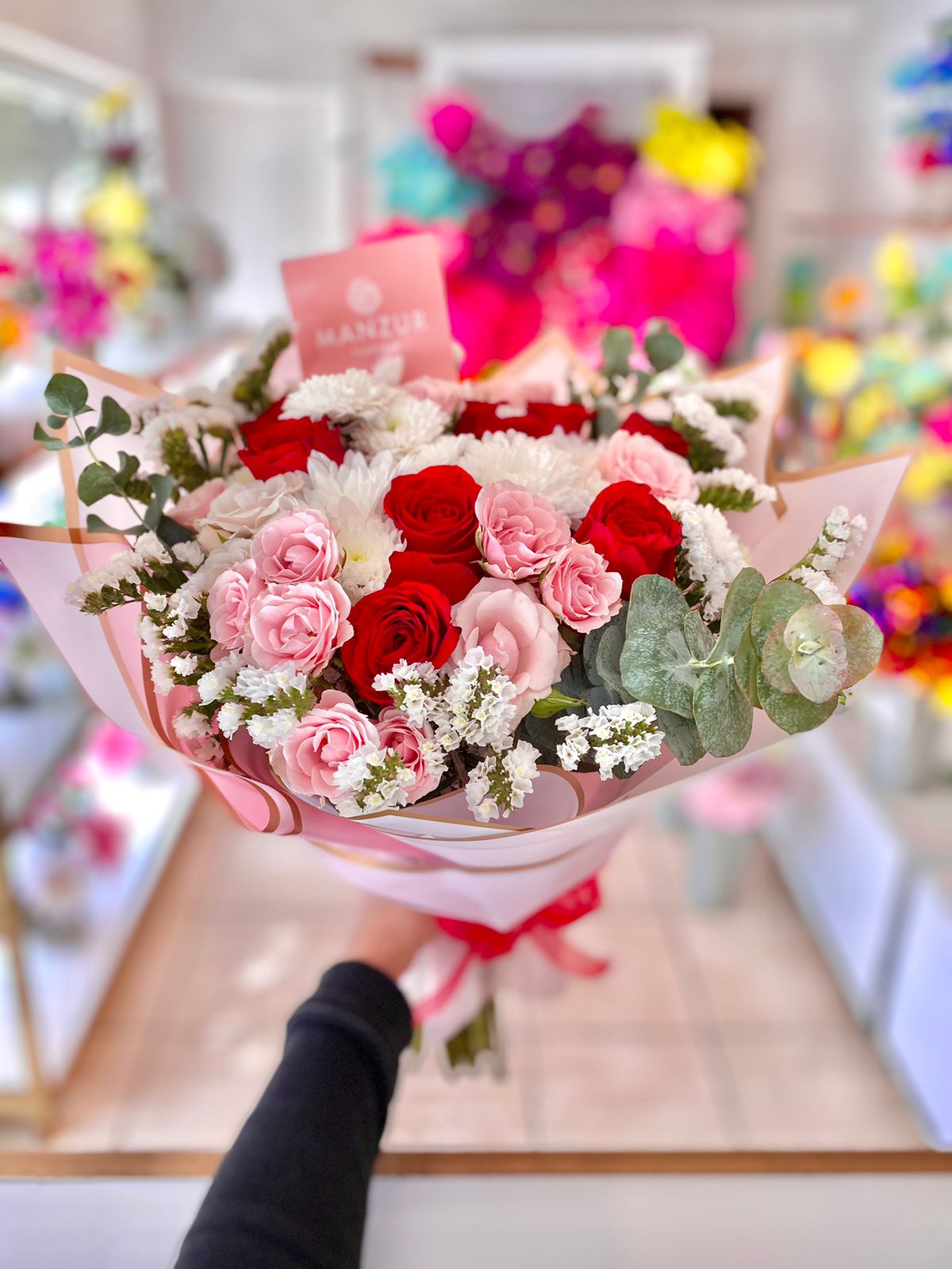 Ramo de flores romántico