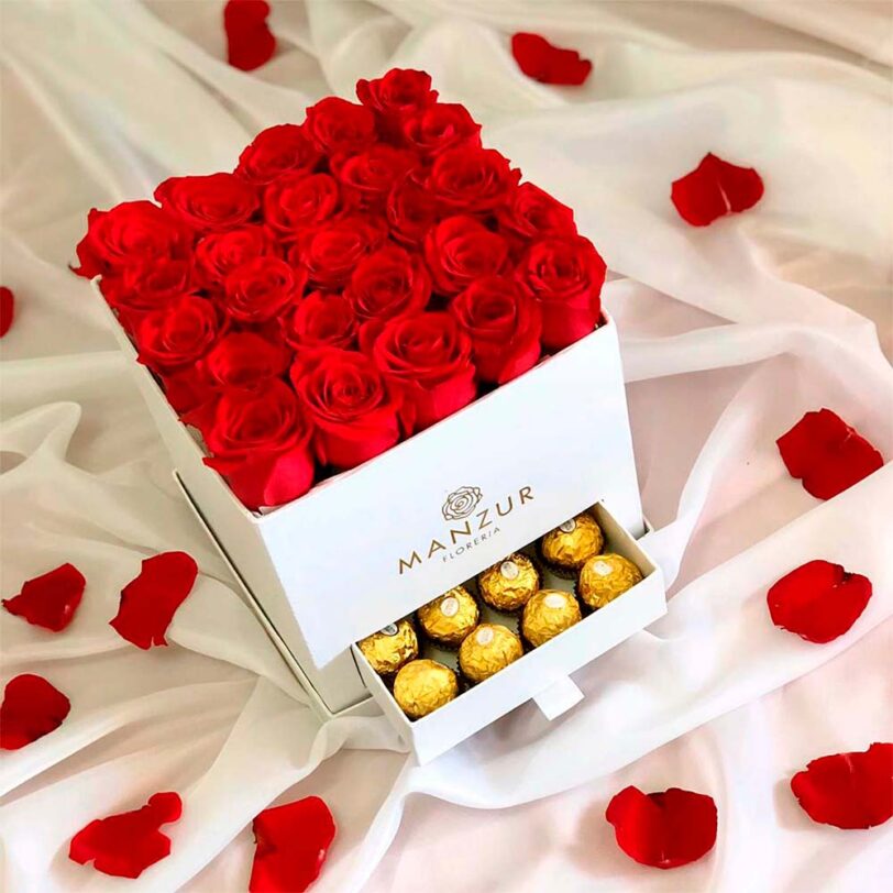 caja con rosas rojas y chocolates ferrero